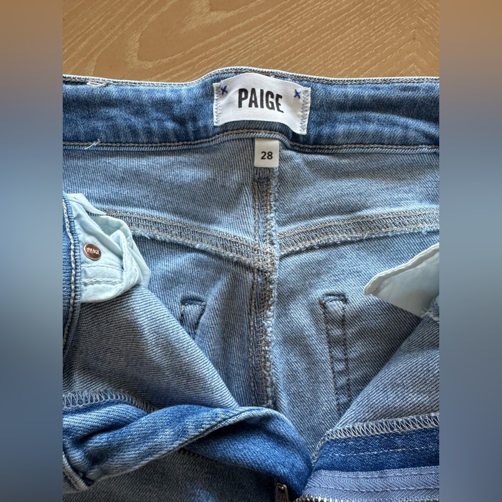PAIGE Margot Crop Distressed Jeans